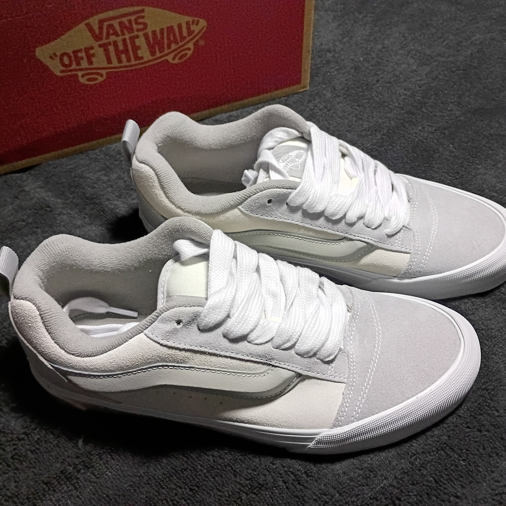 Vans Knu Skool Skate Shoe - Tri-Tone Gray